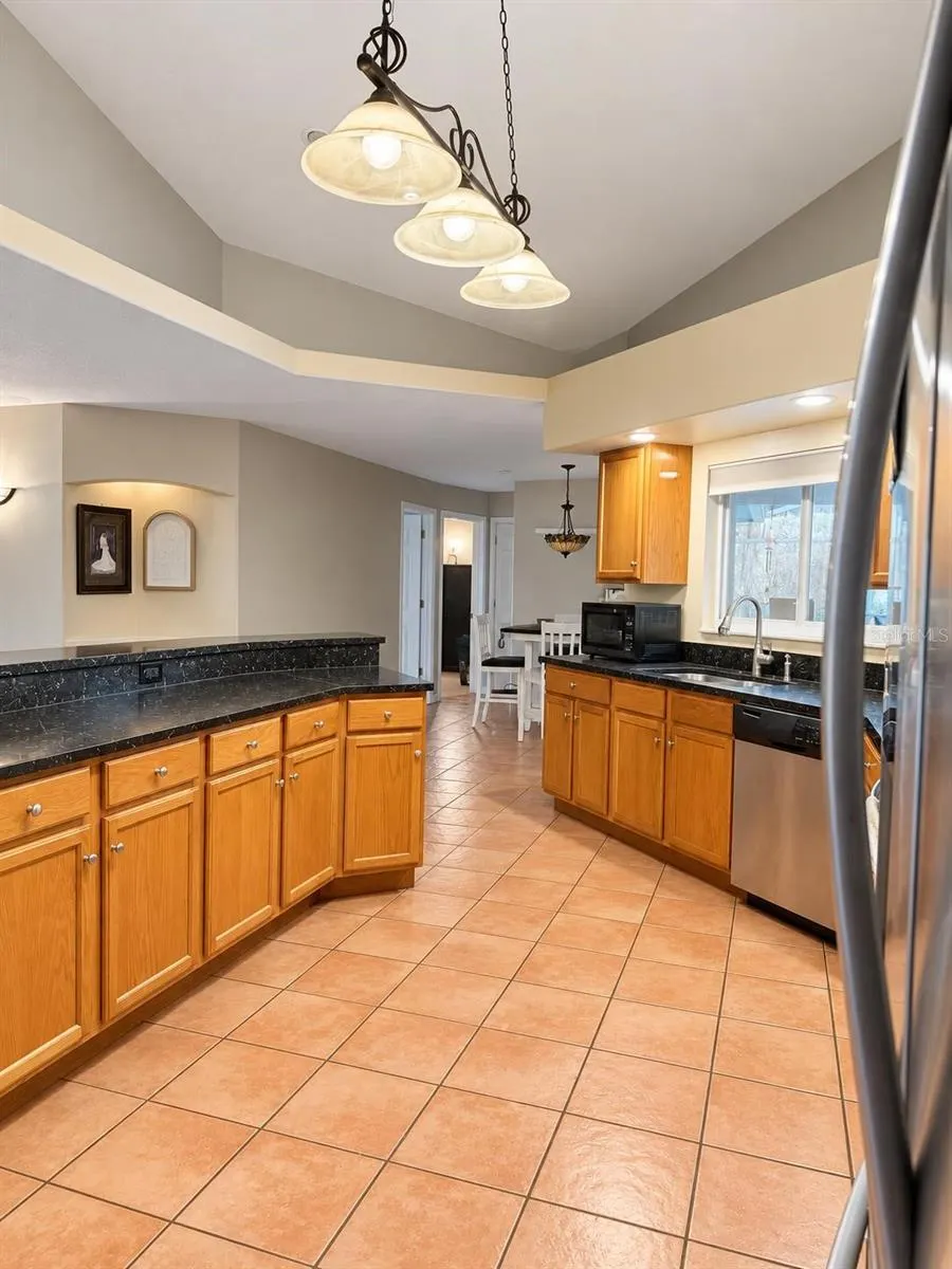 1350 HIDDEN HARBOR LN