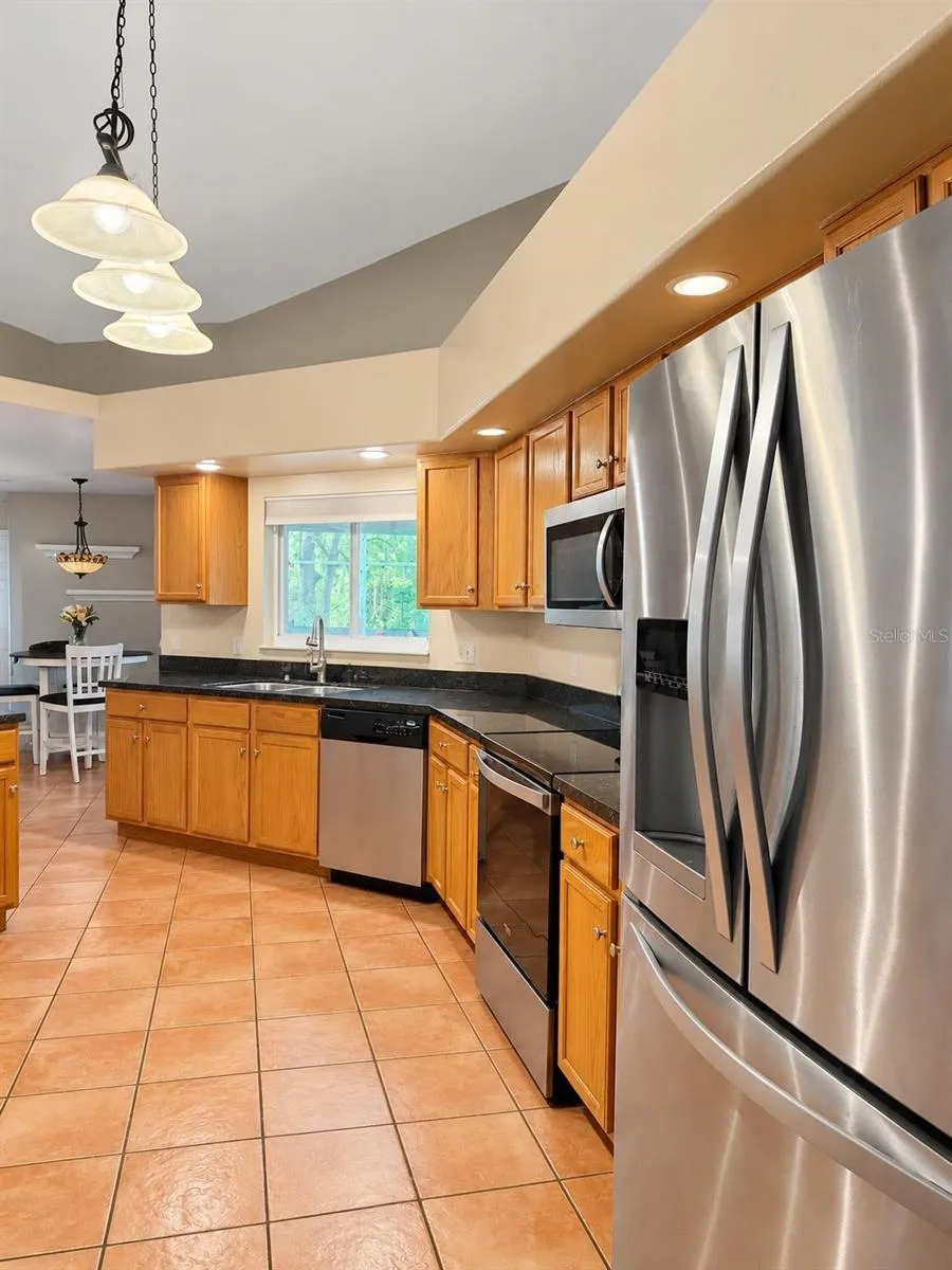 1350 HIDDEN HARBOR LN