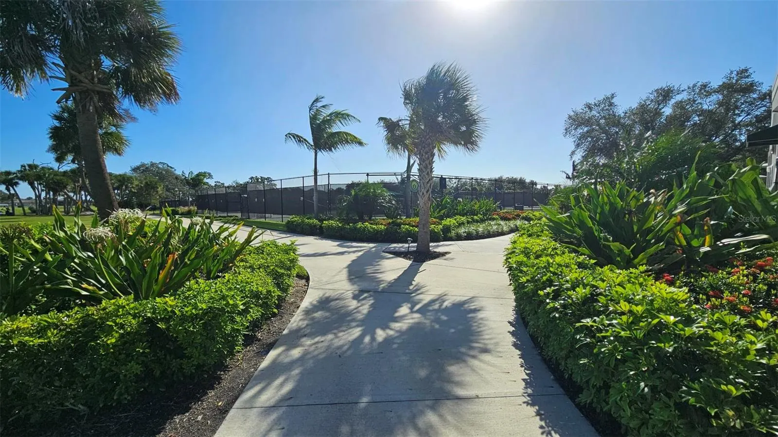 18 GOLF VIEW DR