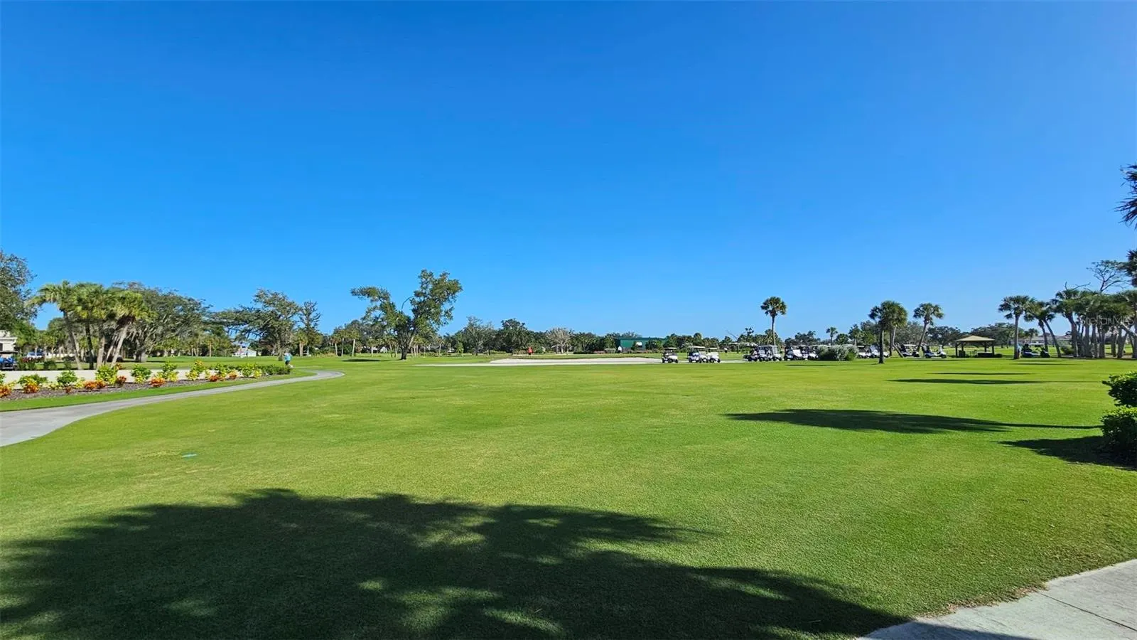 18 GOLF VIEW DR