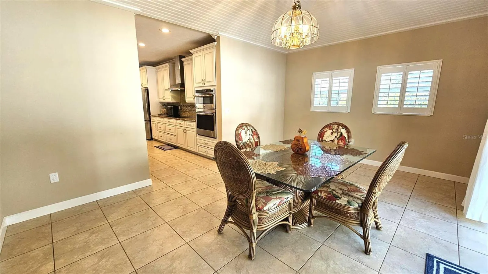 18 GOLF VIEW DR