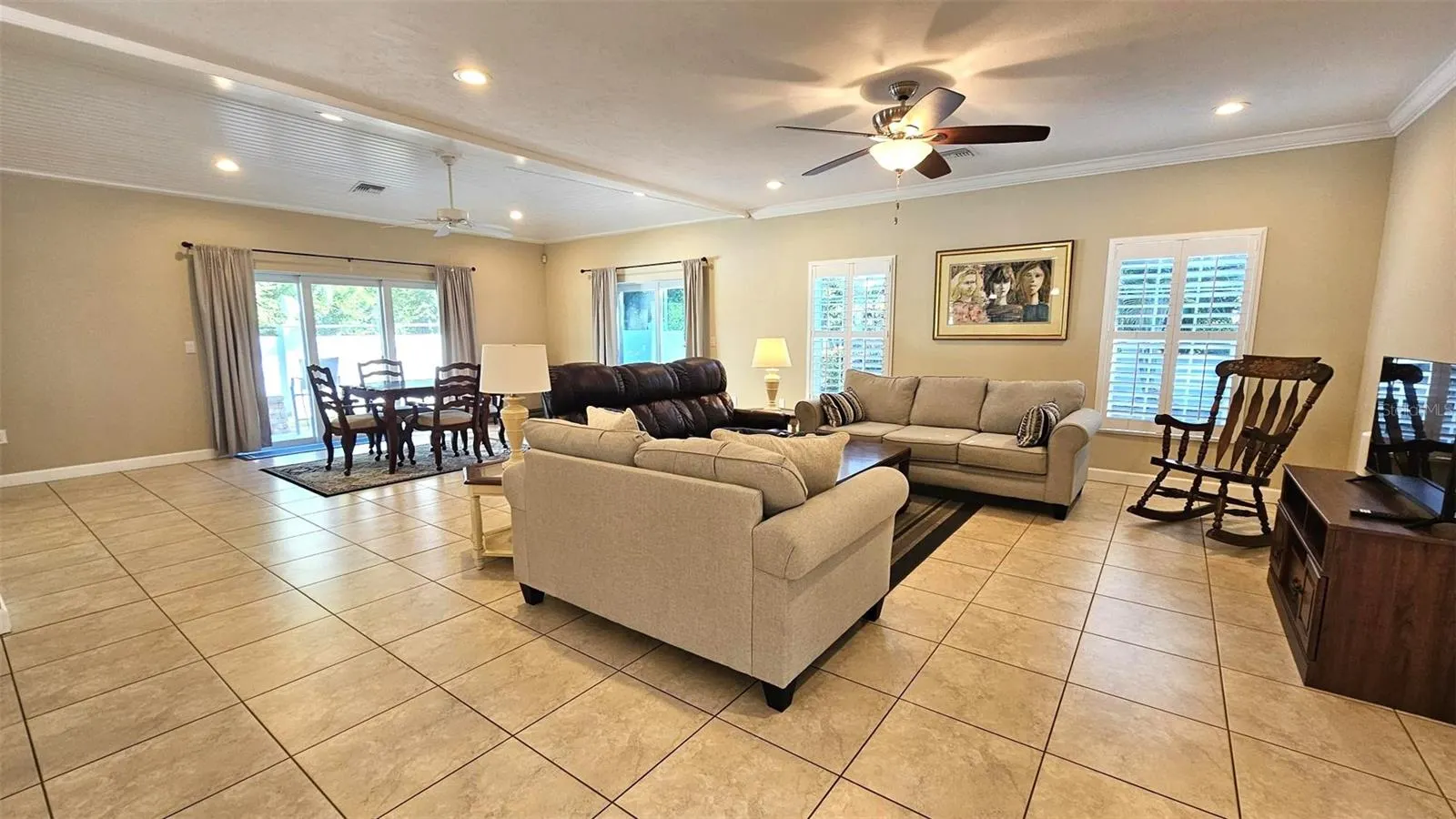 18 GOLF VIEW DR