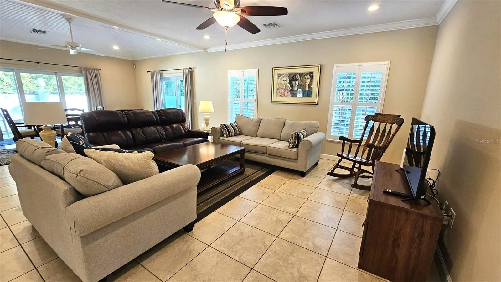18 GOLF VIEW DR