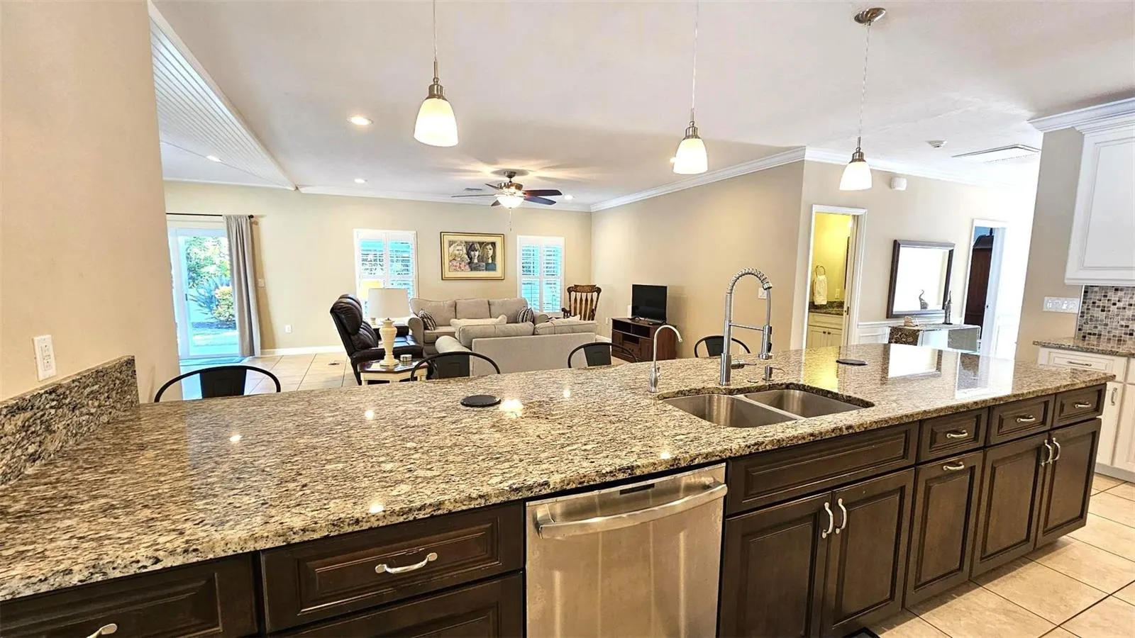 18 GOLF VIEW DR