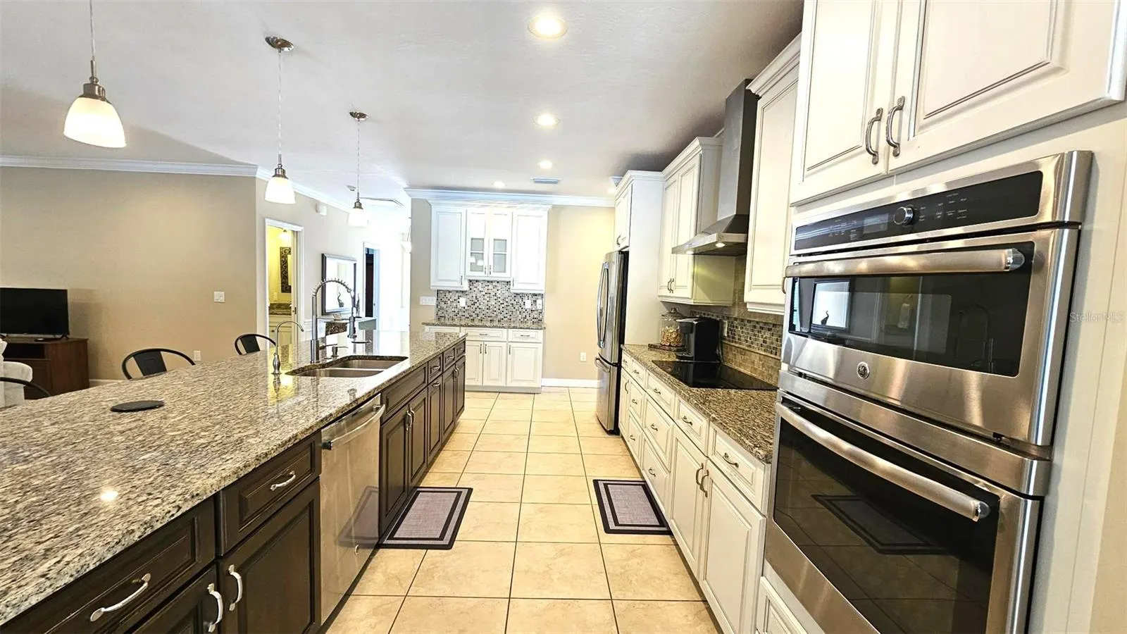 18 GOLF VIEW DR