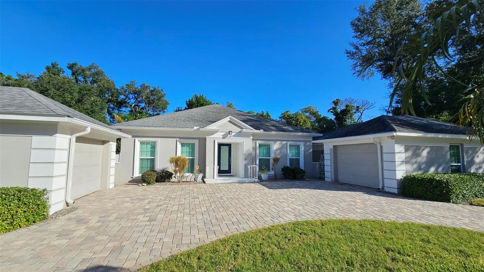 18 GOLF VIEW DR