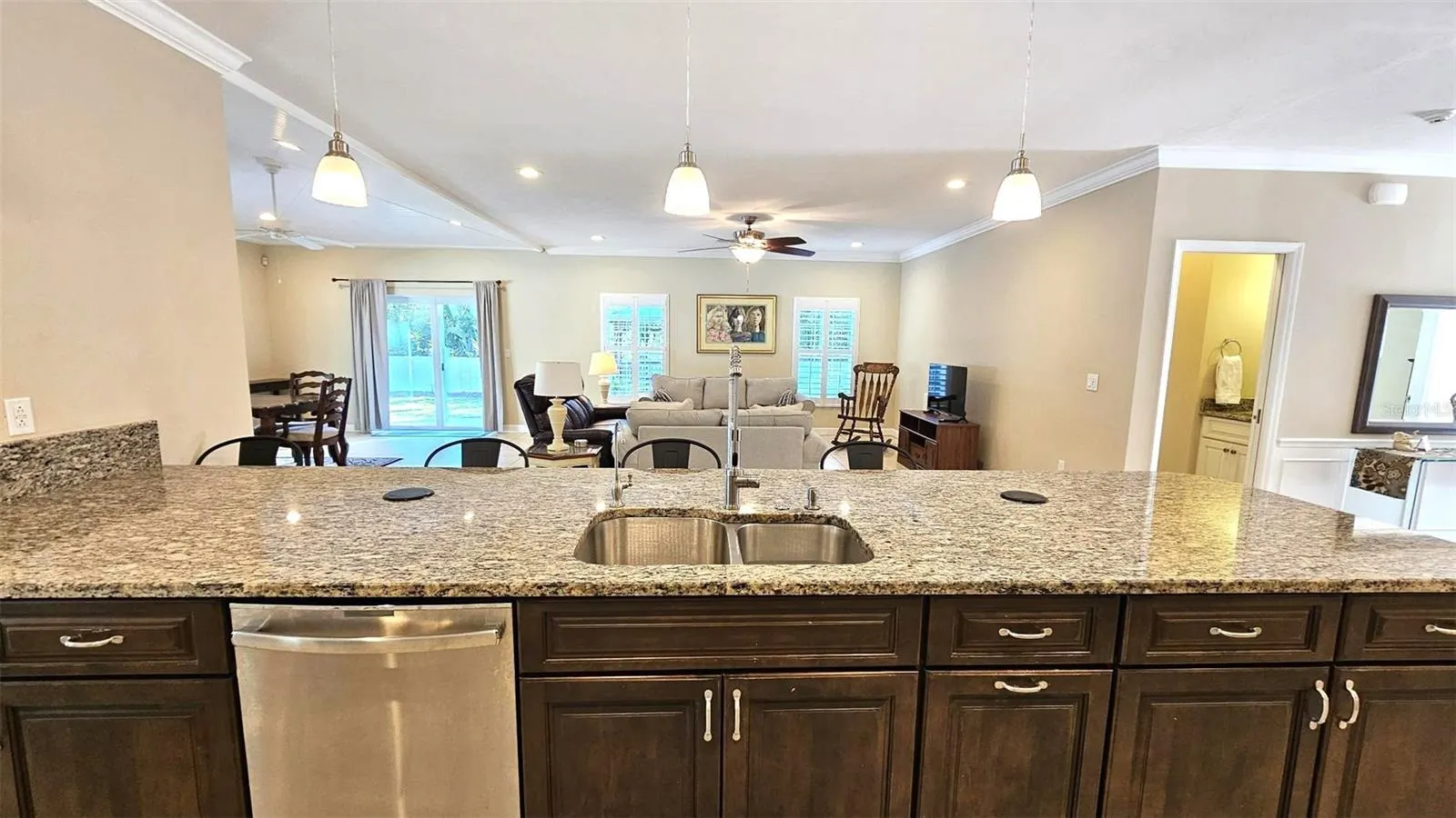 18 GOLF VIEW DR