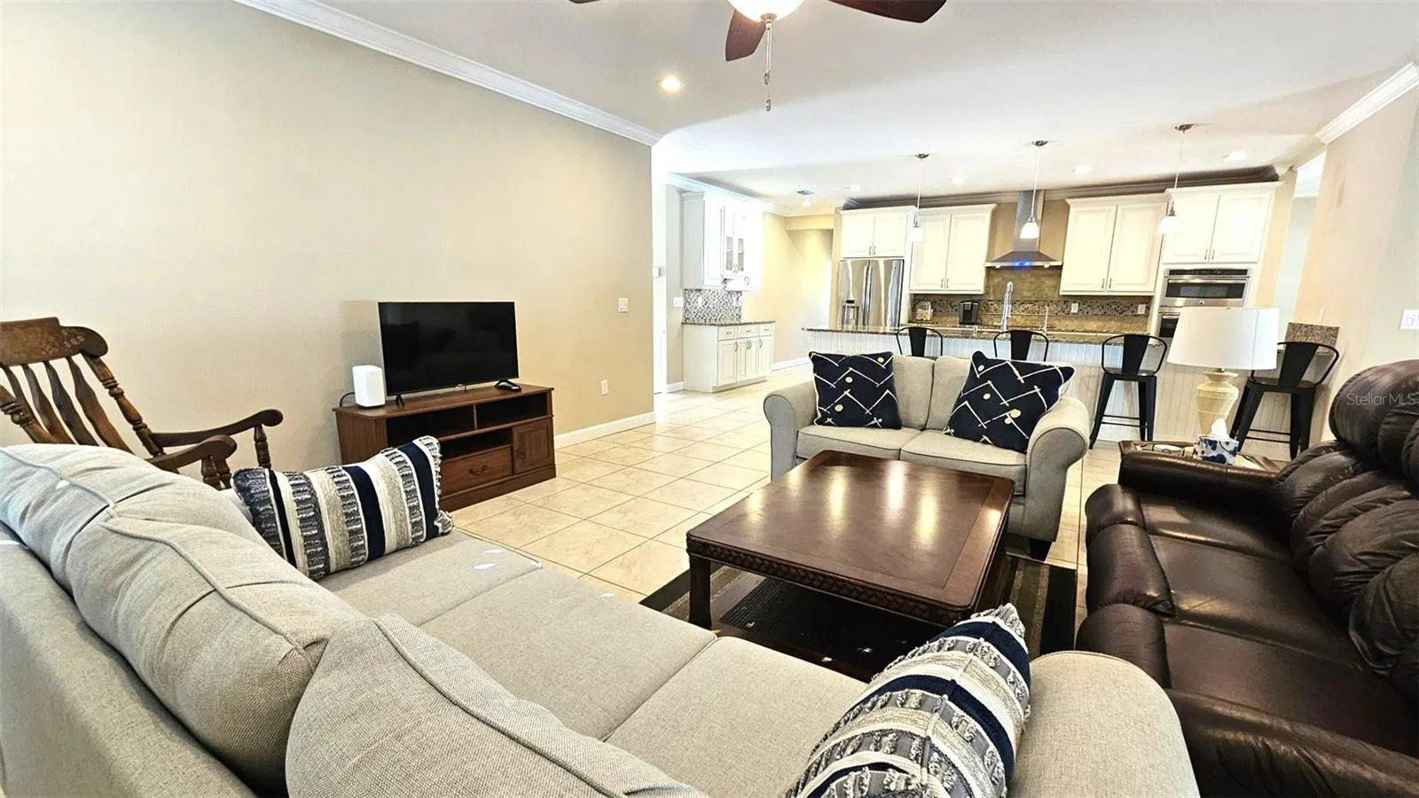 18 GOLF VIEW DR
