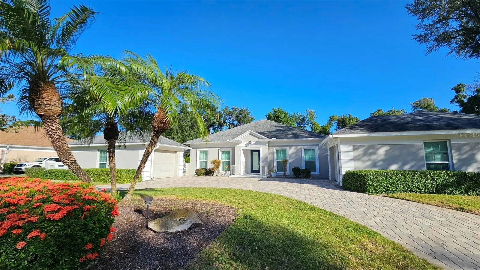 18 GOLF VIEW DR