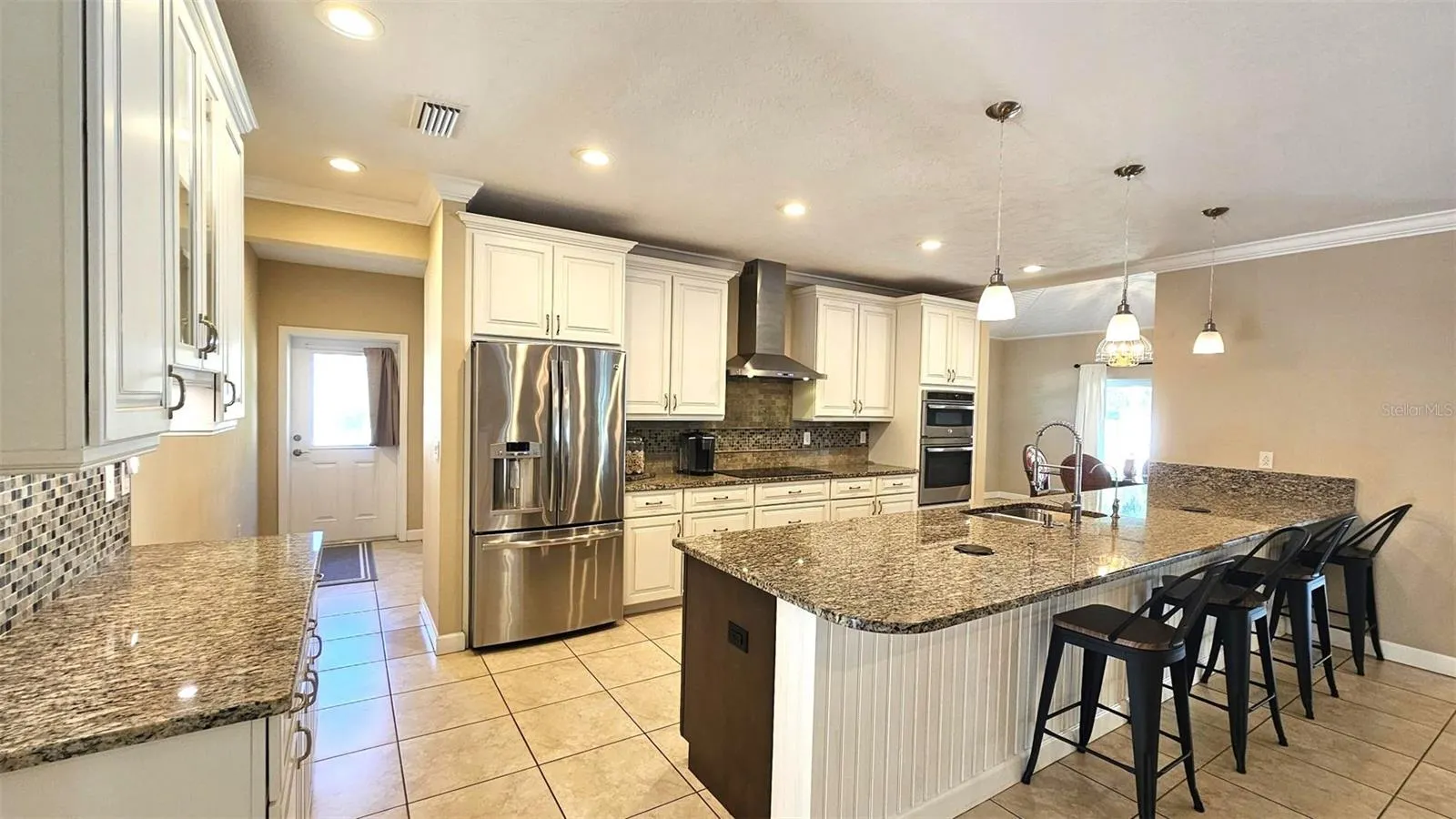 18 GOLF VIEW DR