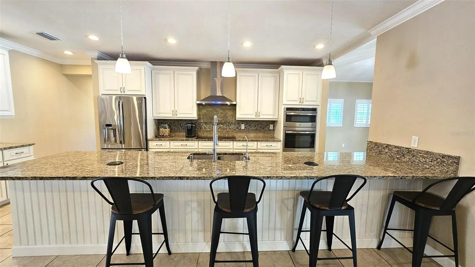 18 GOLF VIEW DR