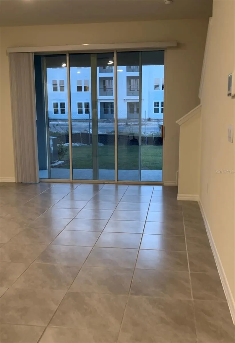 1376 ISLETA LOOP