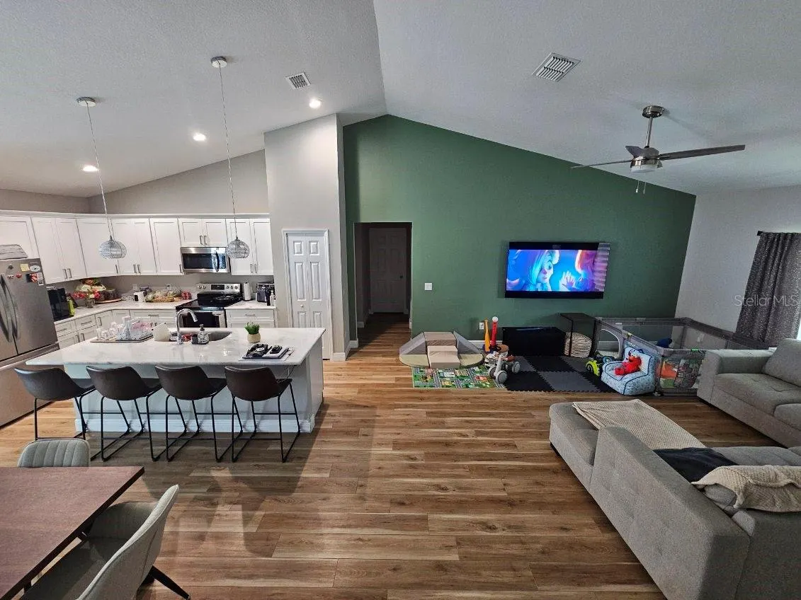 2309 8TH AVE