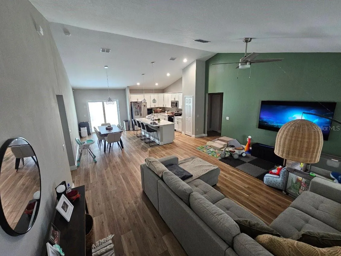 2309 8TH AVE