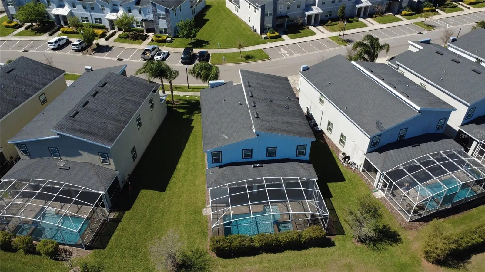 345 OCEAN COURSE AVE