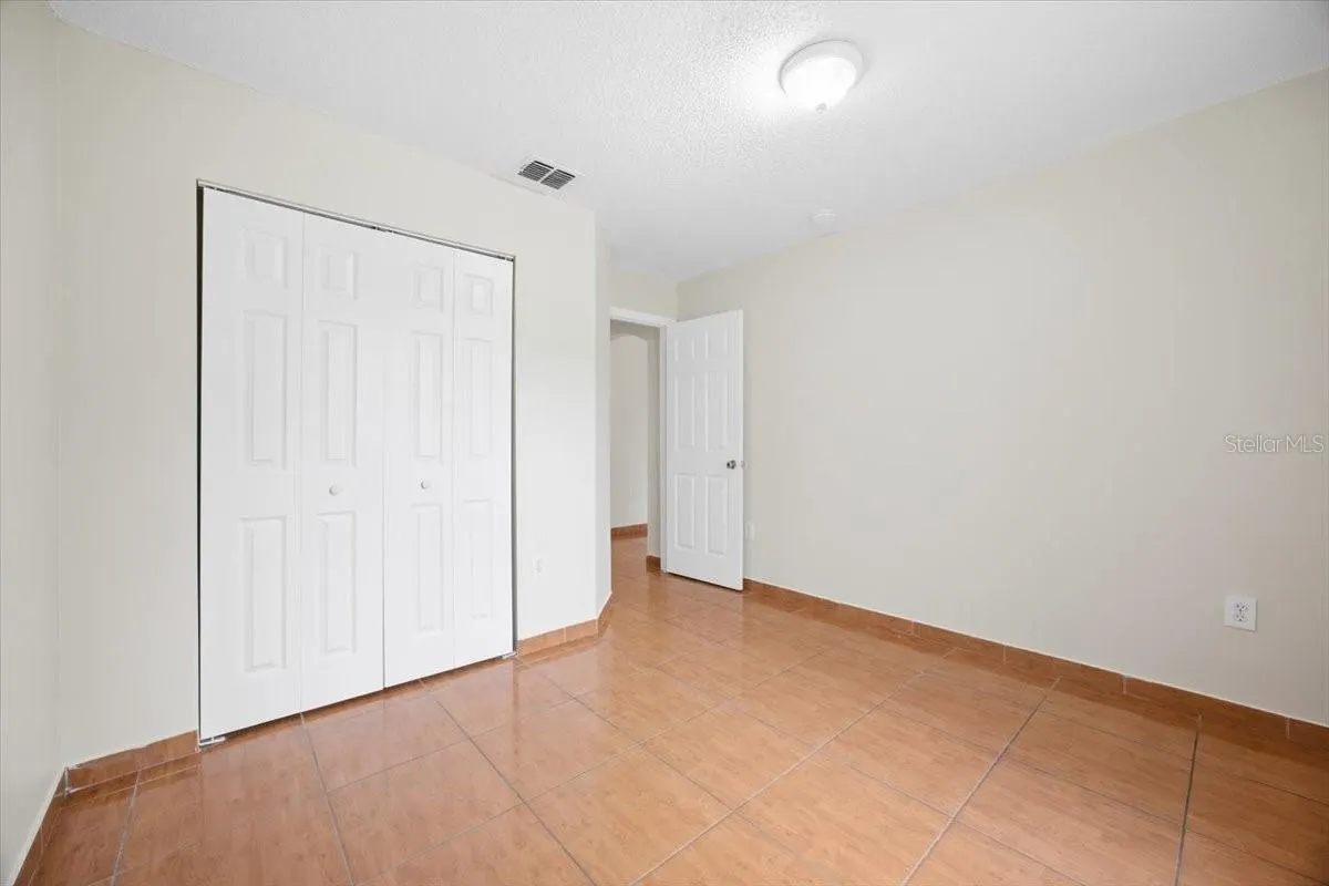718 PINCON LN