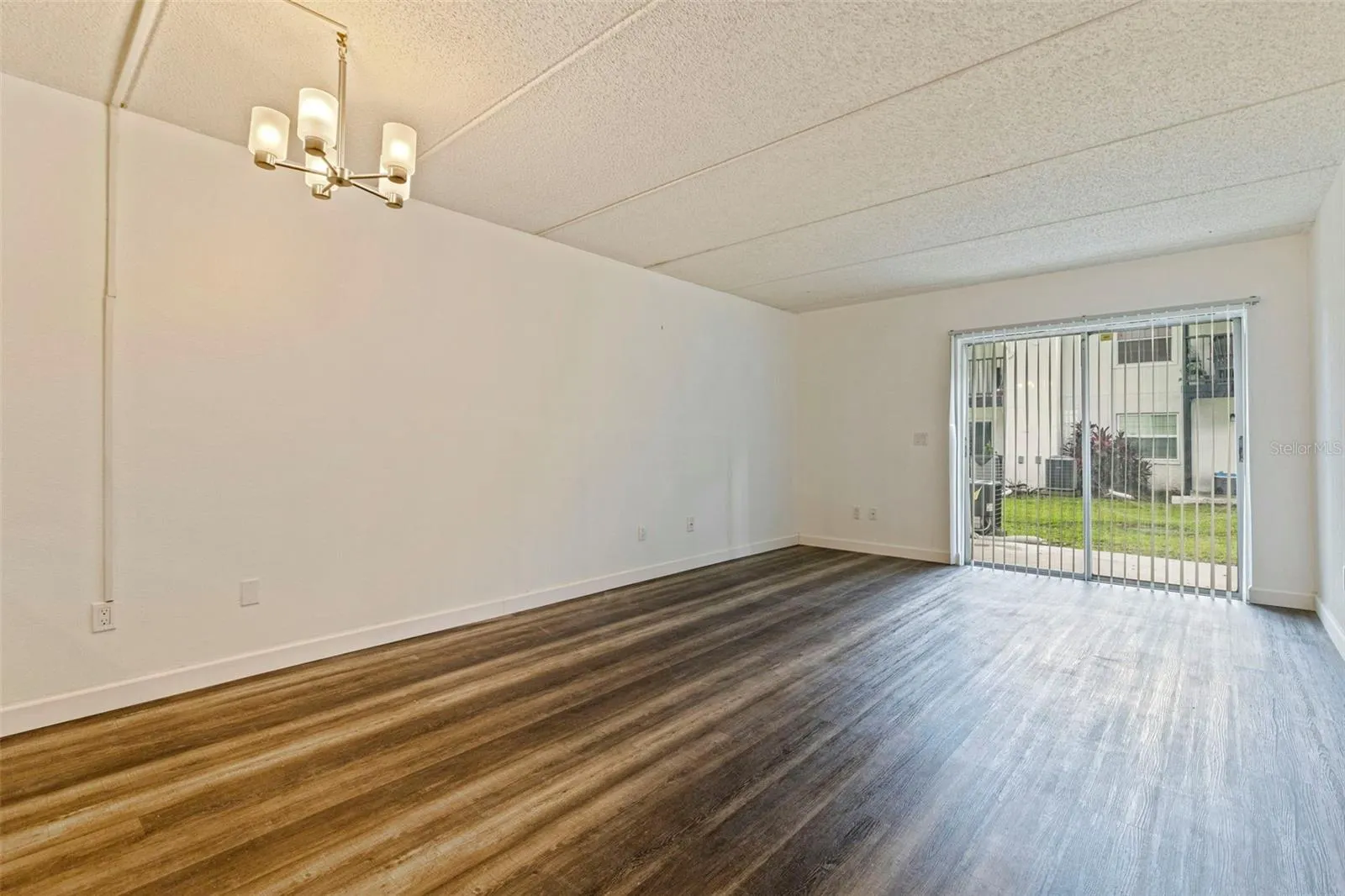 3803 N OAK DR #B21, #B21