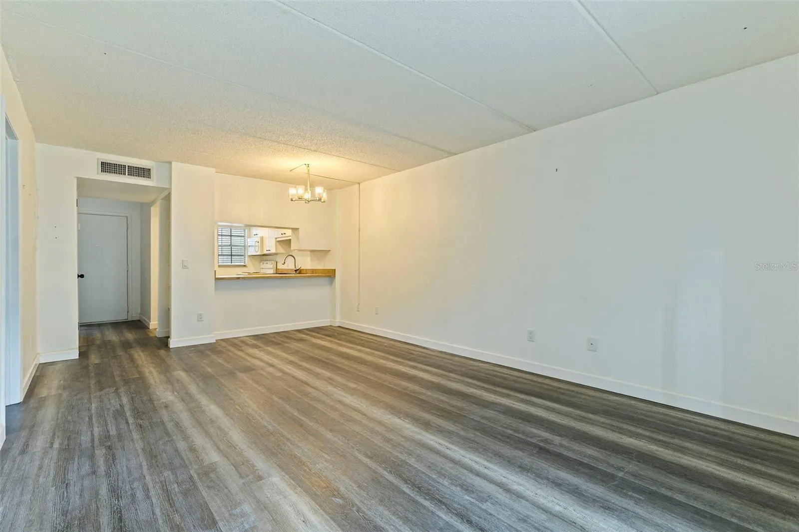 3803 N OAK DR #B21, #B21