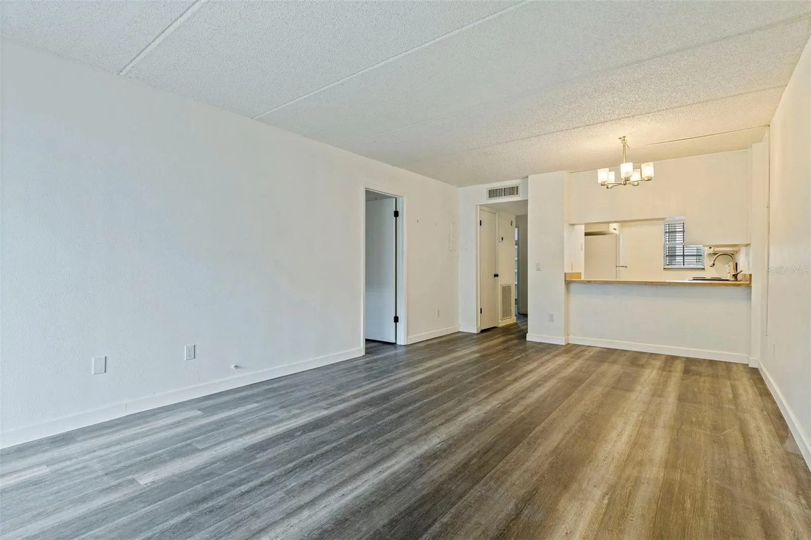 3803 N OAK DR #B21, #B21