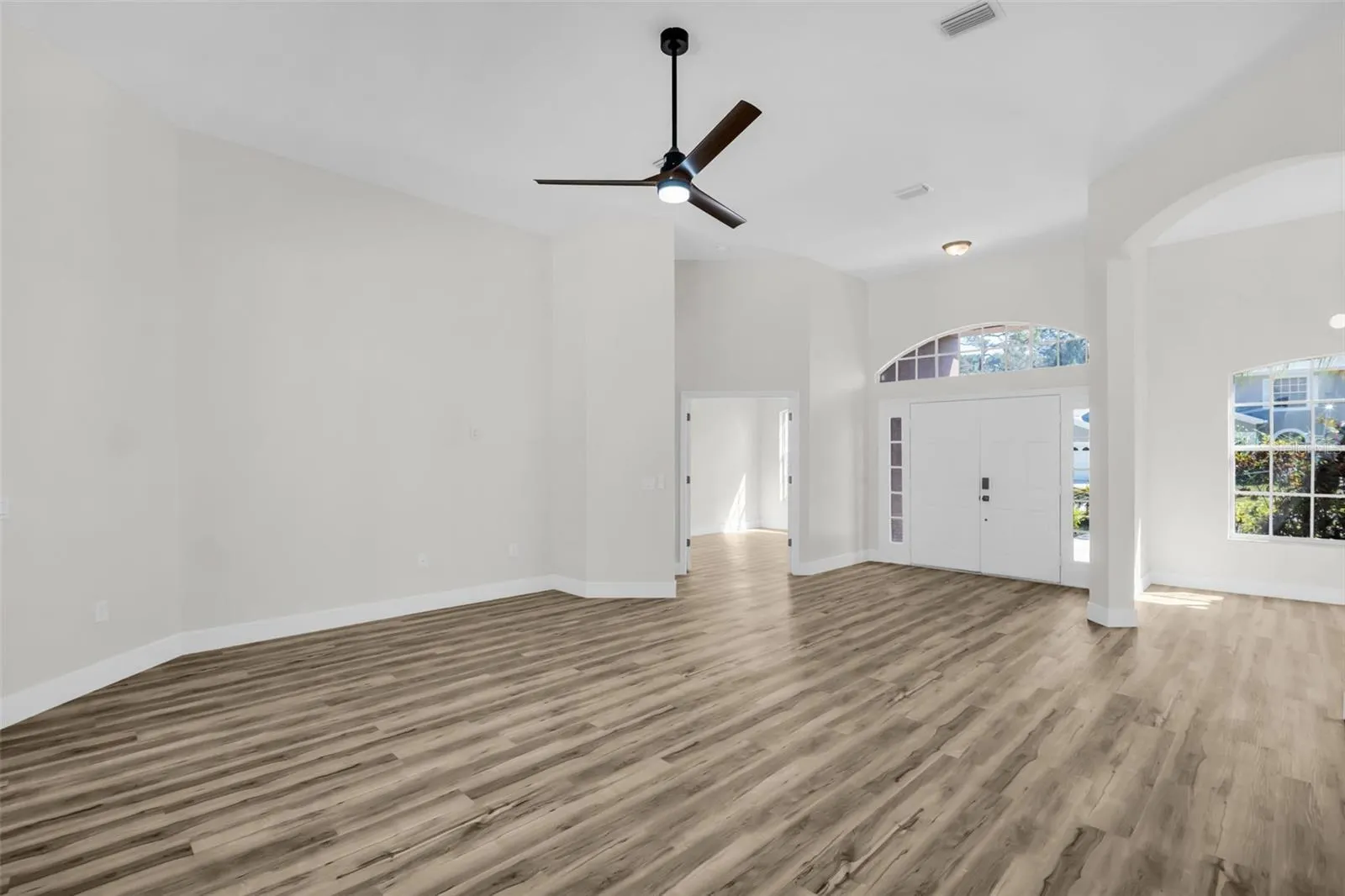 1135 WYNDHAM LAKES DR