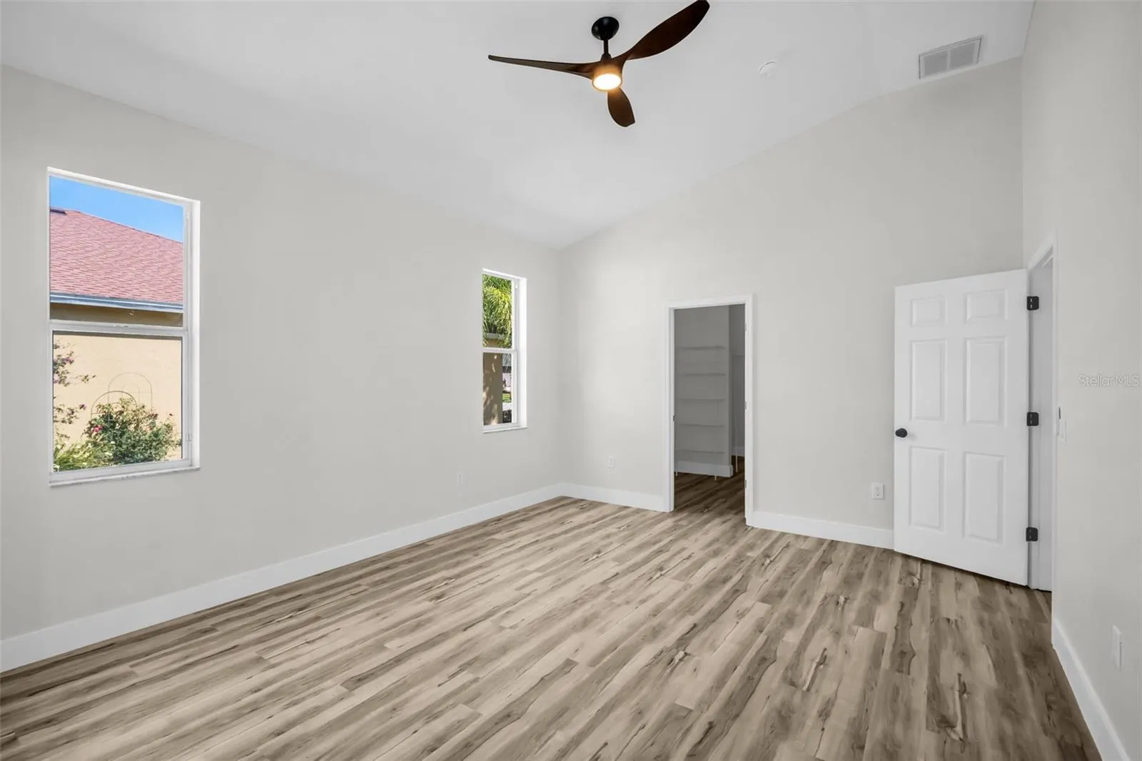 1135 WYNDHAM LAKES DR