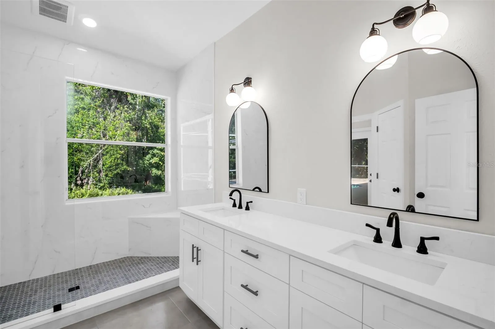 1135 WYNDHAM LAKES DR