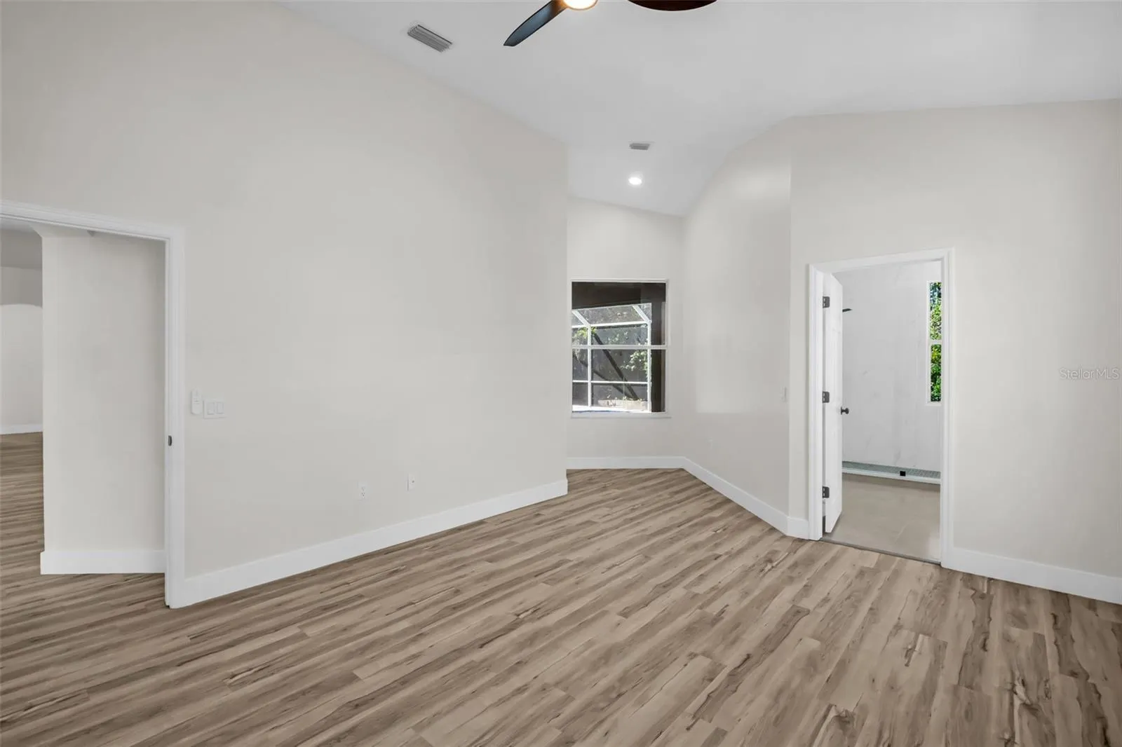1135 WYNDHAM LAKES DR