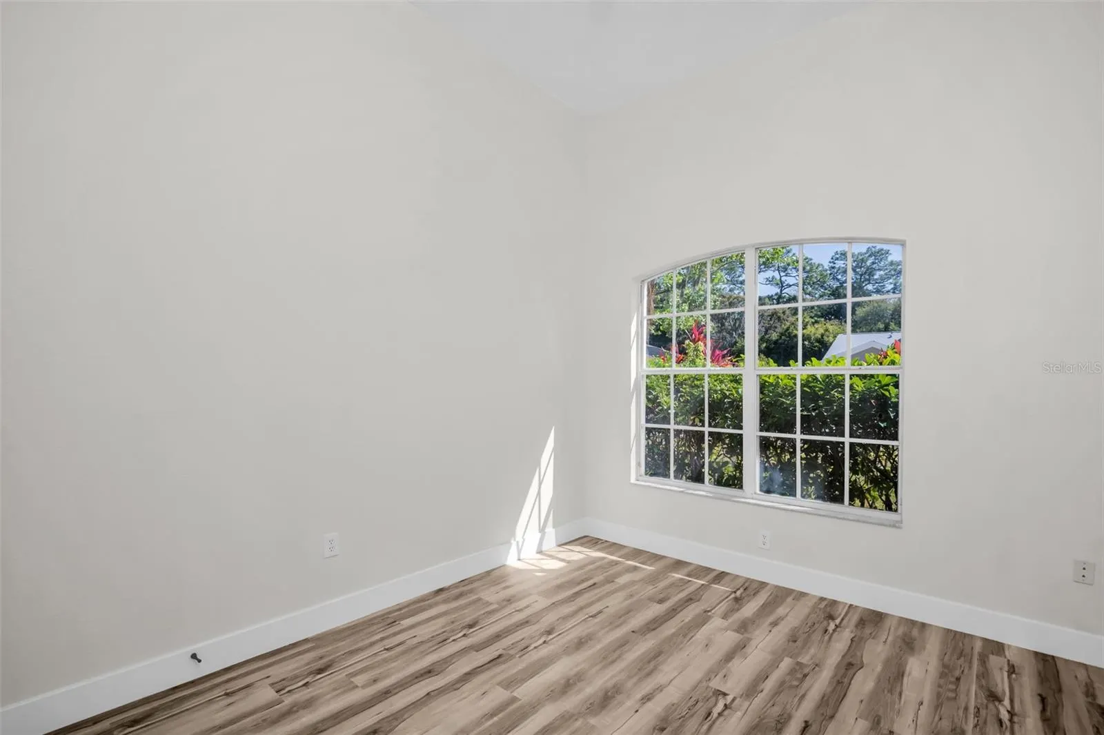 1135 WYNDHAM LAKES DR