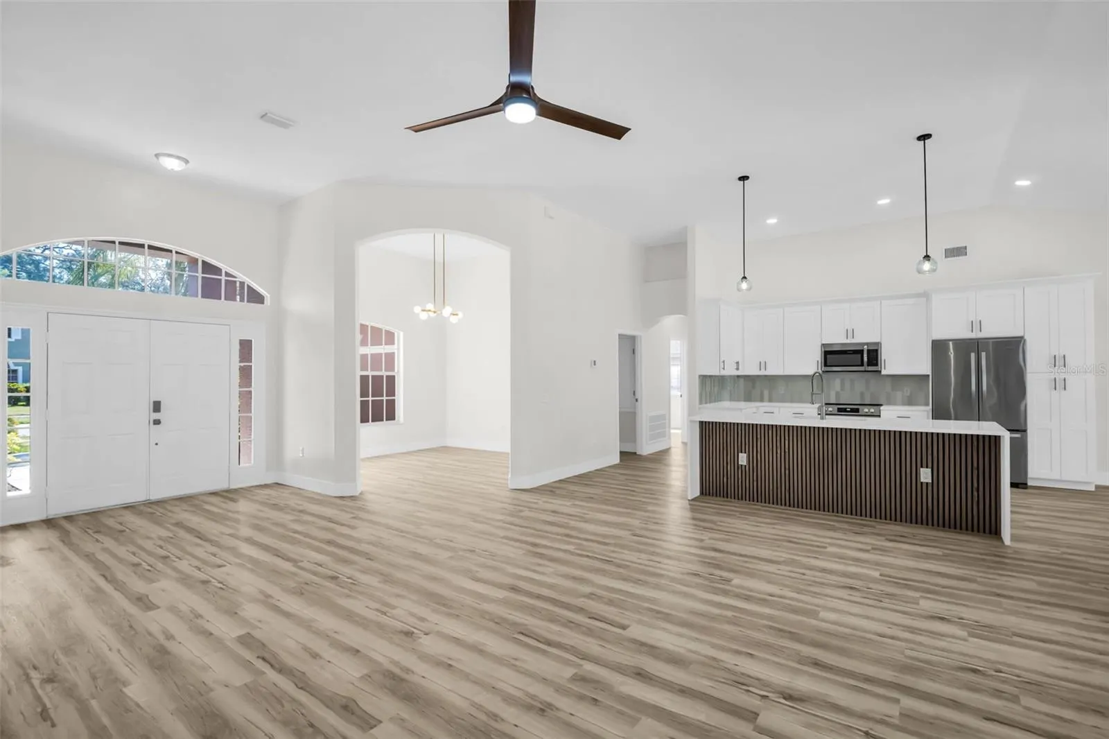 1135 WYNDHAM LAKES DR