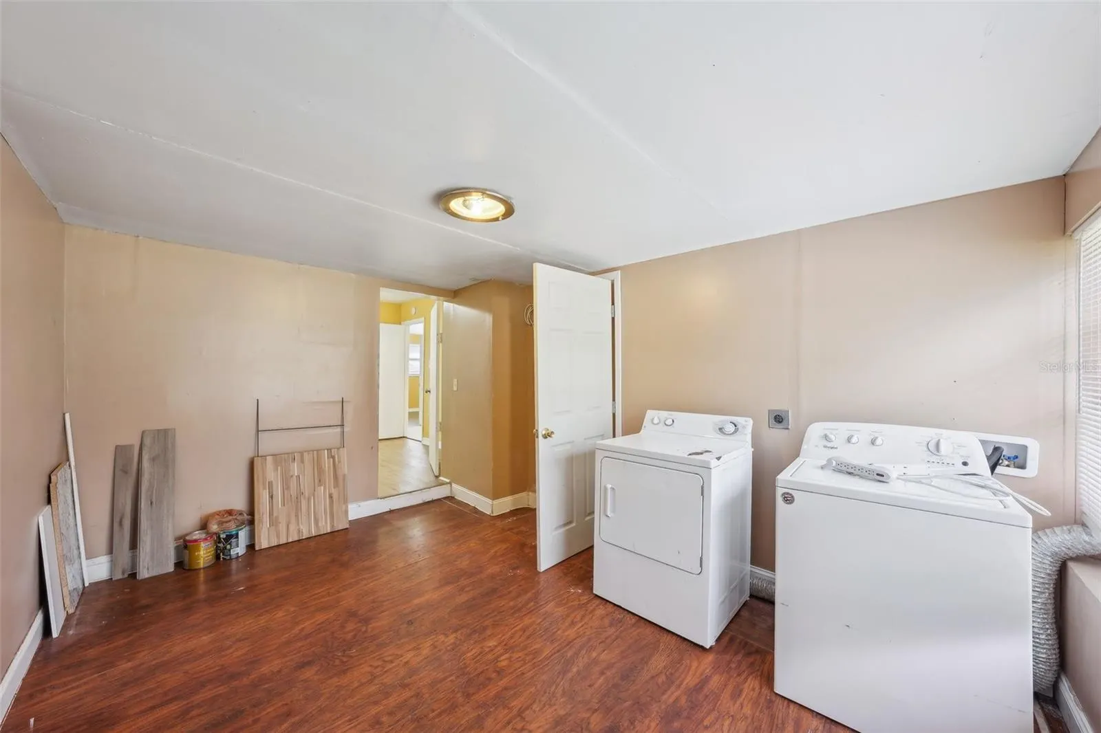 7715 DELEUIL AVE