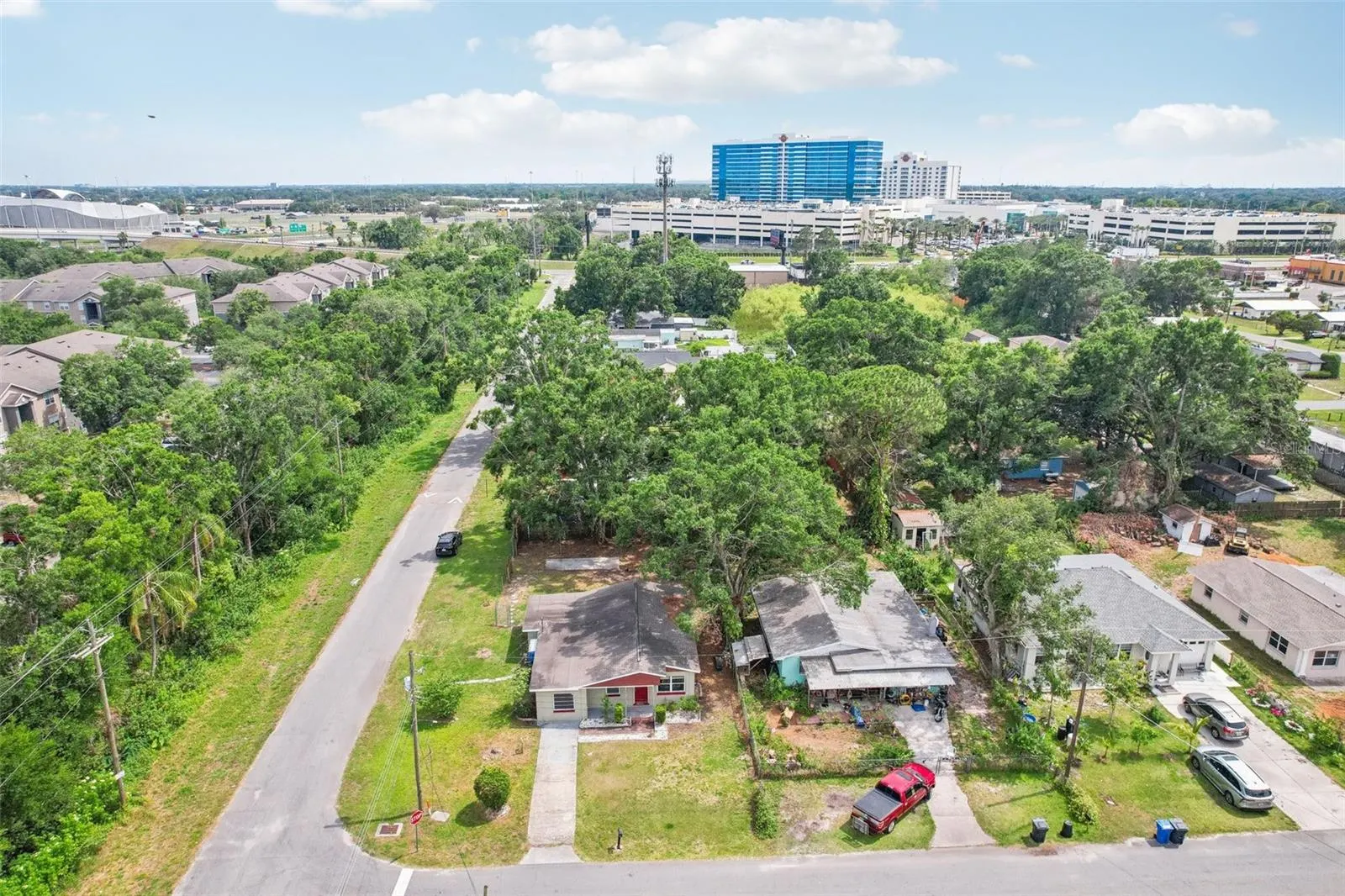 7715 DELEUIL AVE