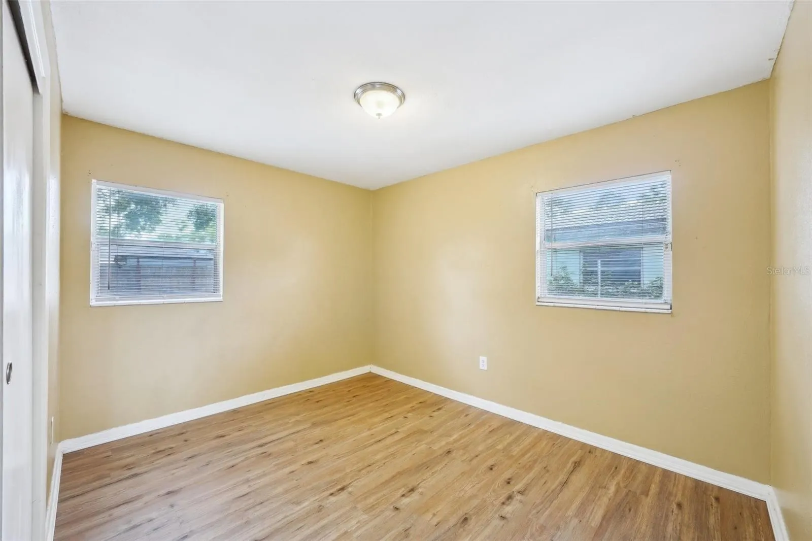 7715 DELEUIL AVE