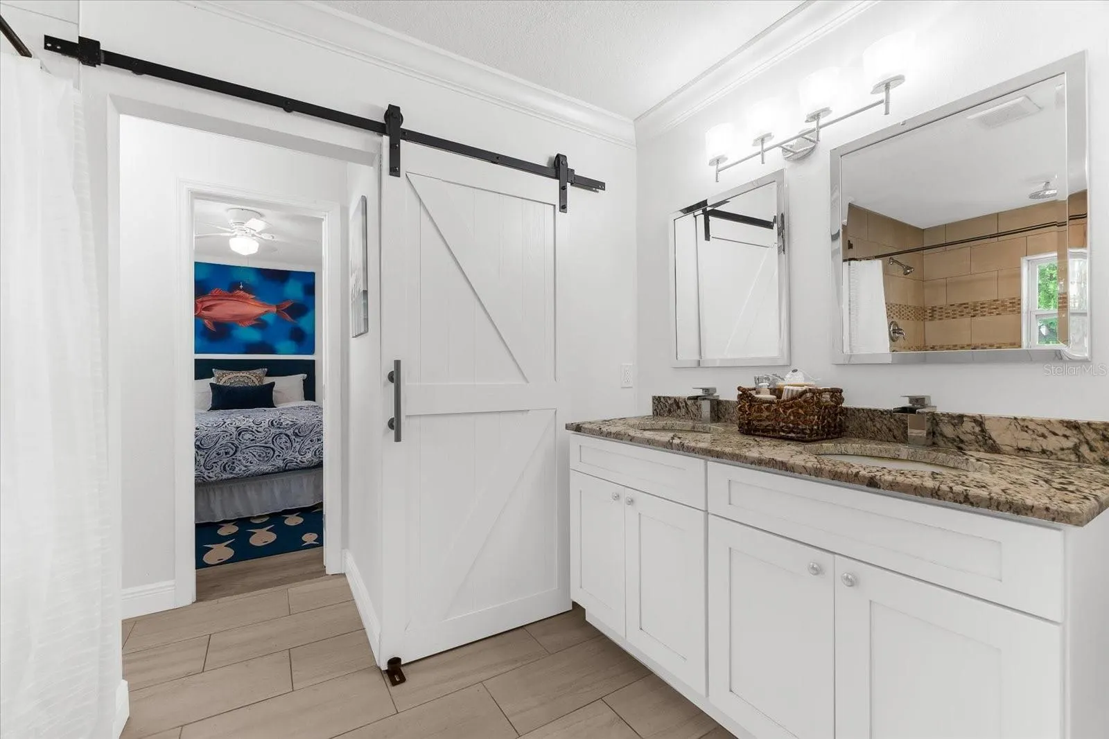 125 CARLYLE DR