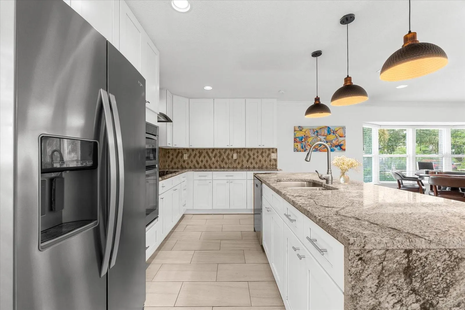 125 CARLYLE DR