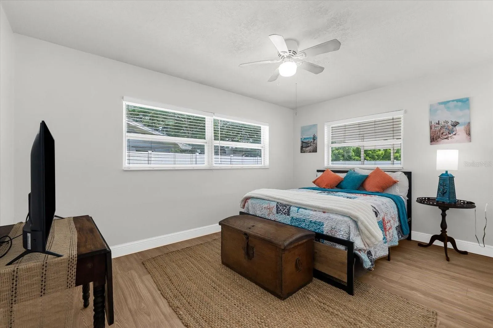 125 CARLYLE DR
