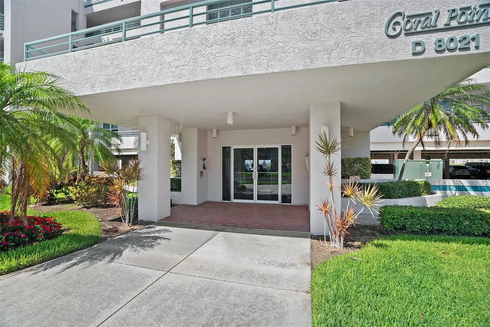 8021 SAILBOAT KEY BLVD S #305, #305