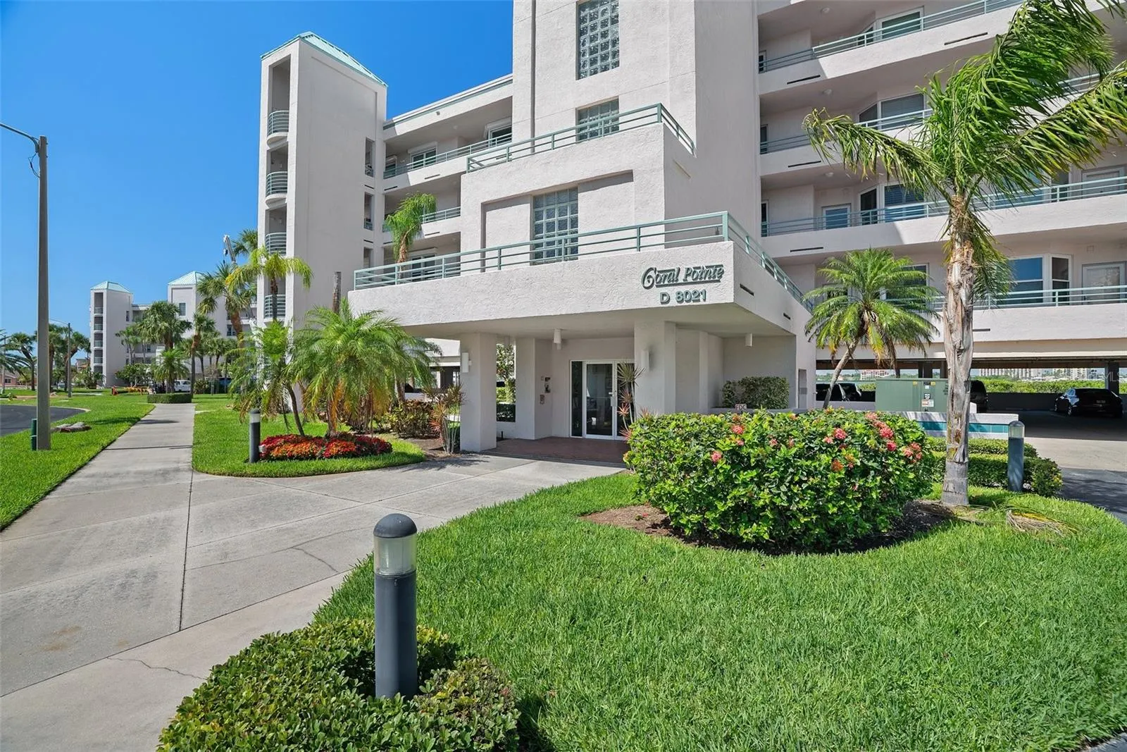 8021 SAILBOAT KEY BLVD S #305, #305