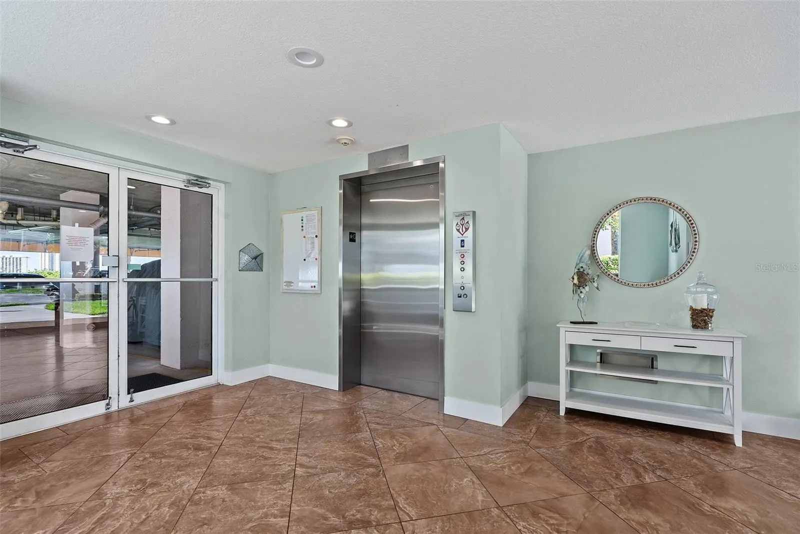 8021 SAILBOAT KEY BLVD S #305, #305