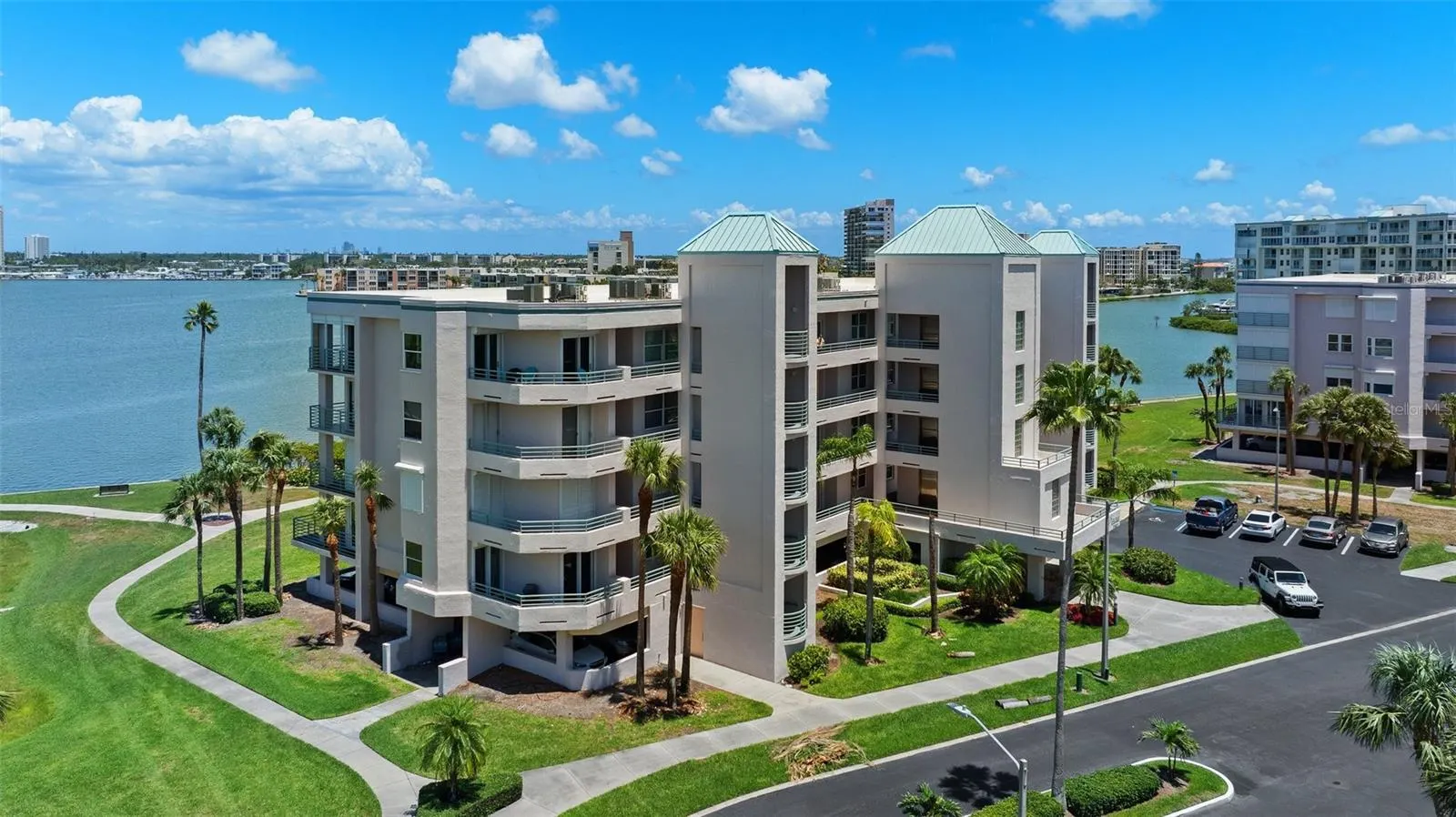 8021 SAILBOAT KEY BLVD S #305, #305