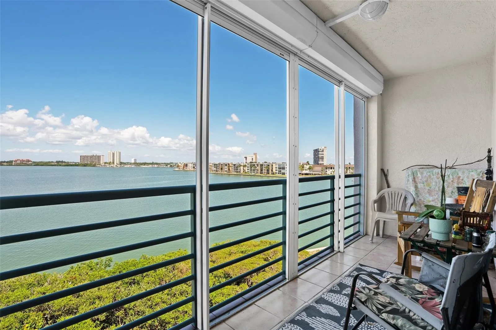 8021 SAILBOAT KEY BLVD S #305, #305