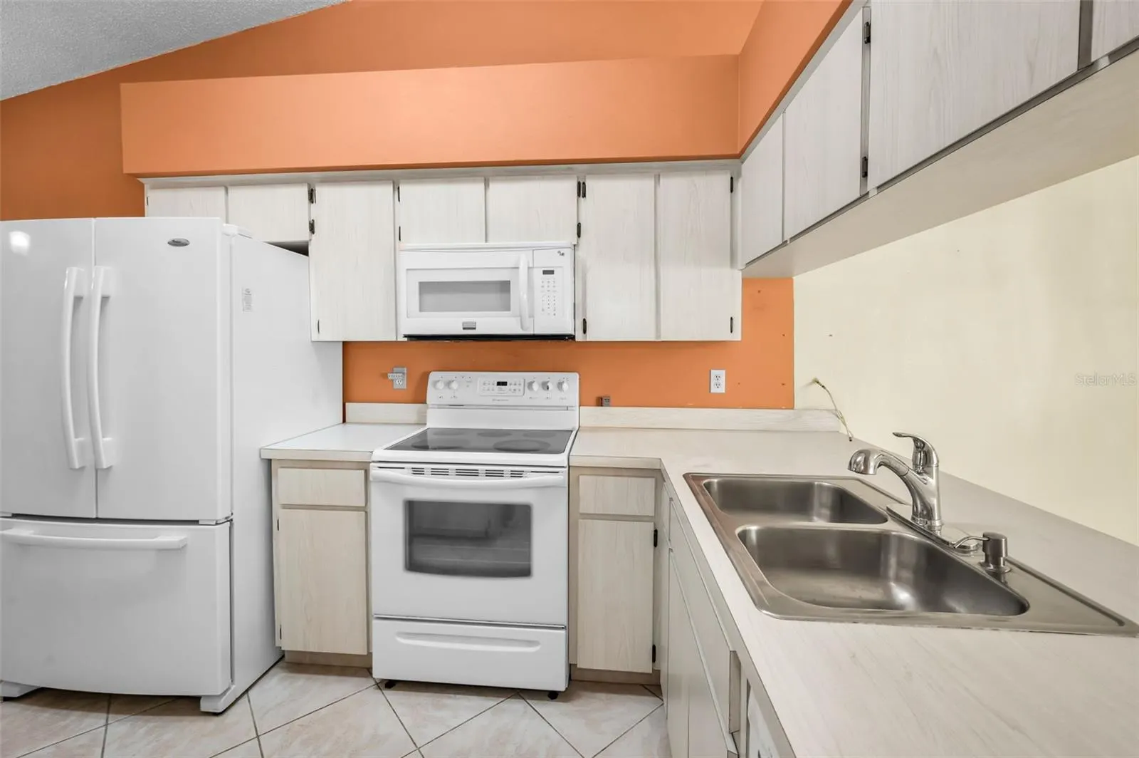 3500 MAGNOLIA RIDGE CIR #405, #405