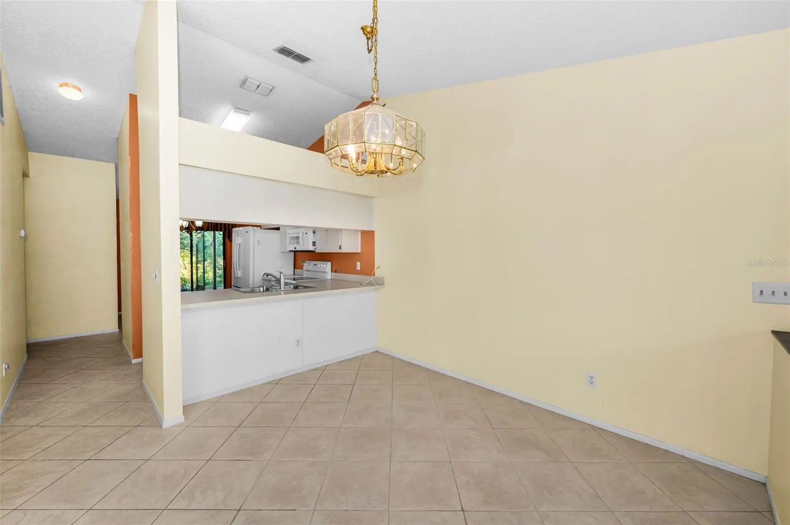 3500 MAGNOLIA RIDGE CIR #405, #405