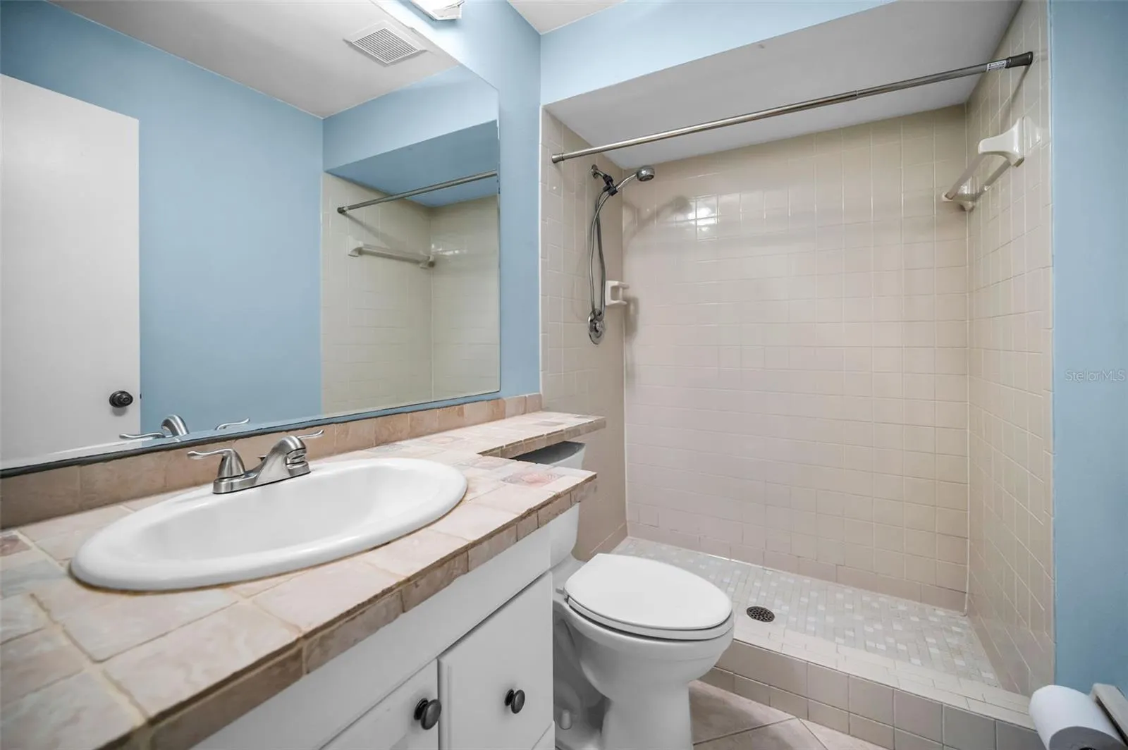 3500 MAGNOLIA RIDGE CIR #405, #405