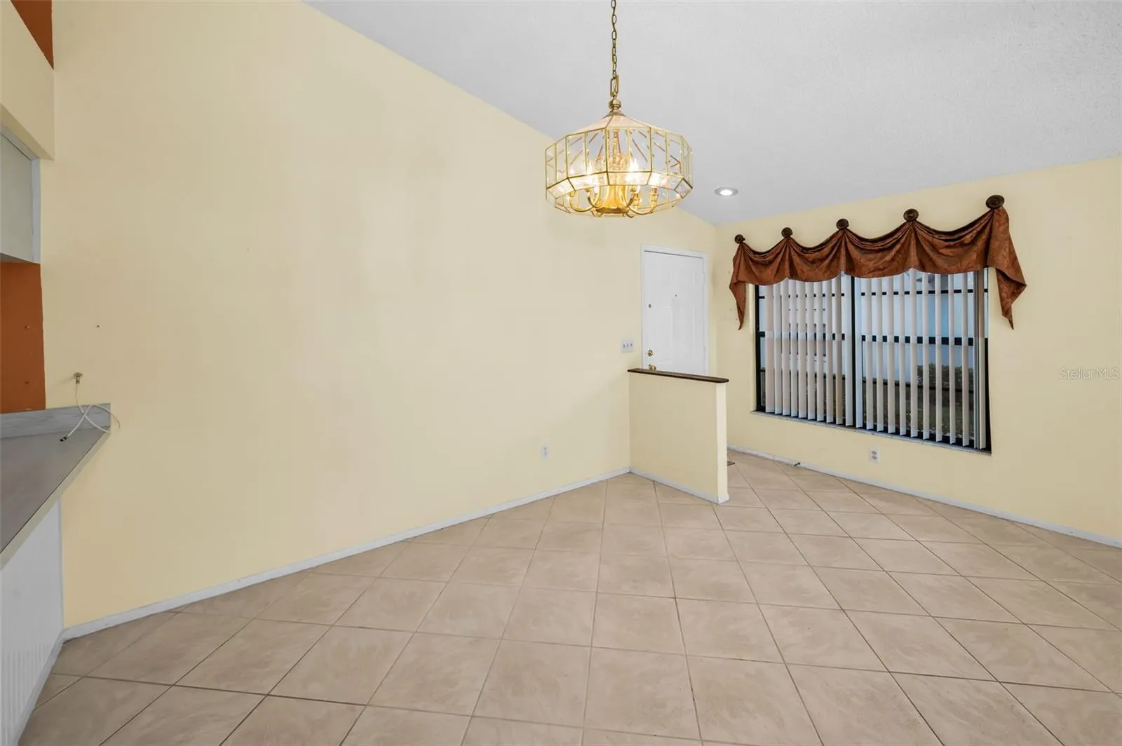 3500 MAGNOLIA RIDGE CIR #405, #405