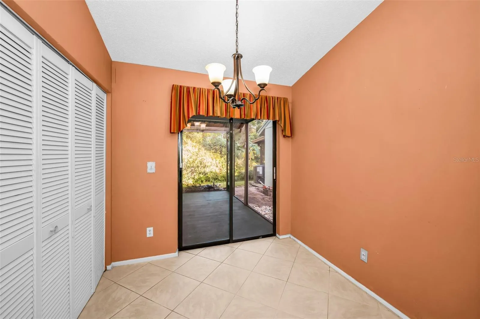 3500 MAGNOLIA RIDGE CIR #405, #405
