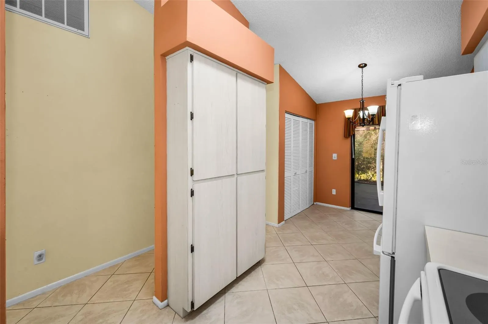3500 MAGNOLIA RIDGE CIR #405, #405