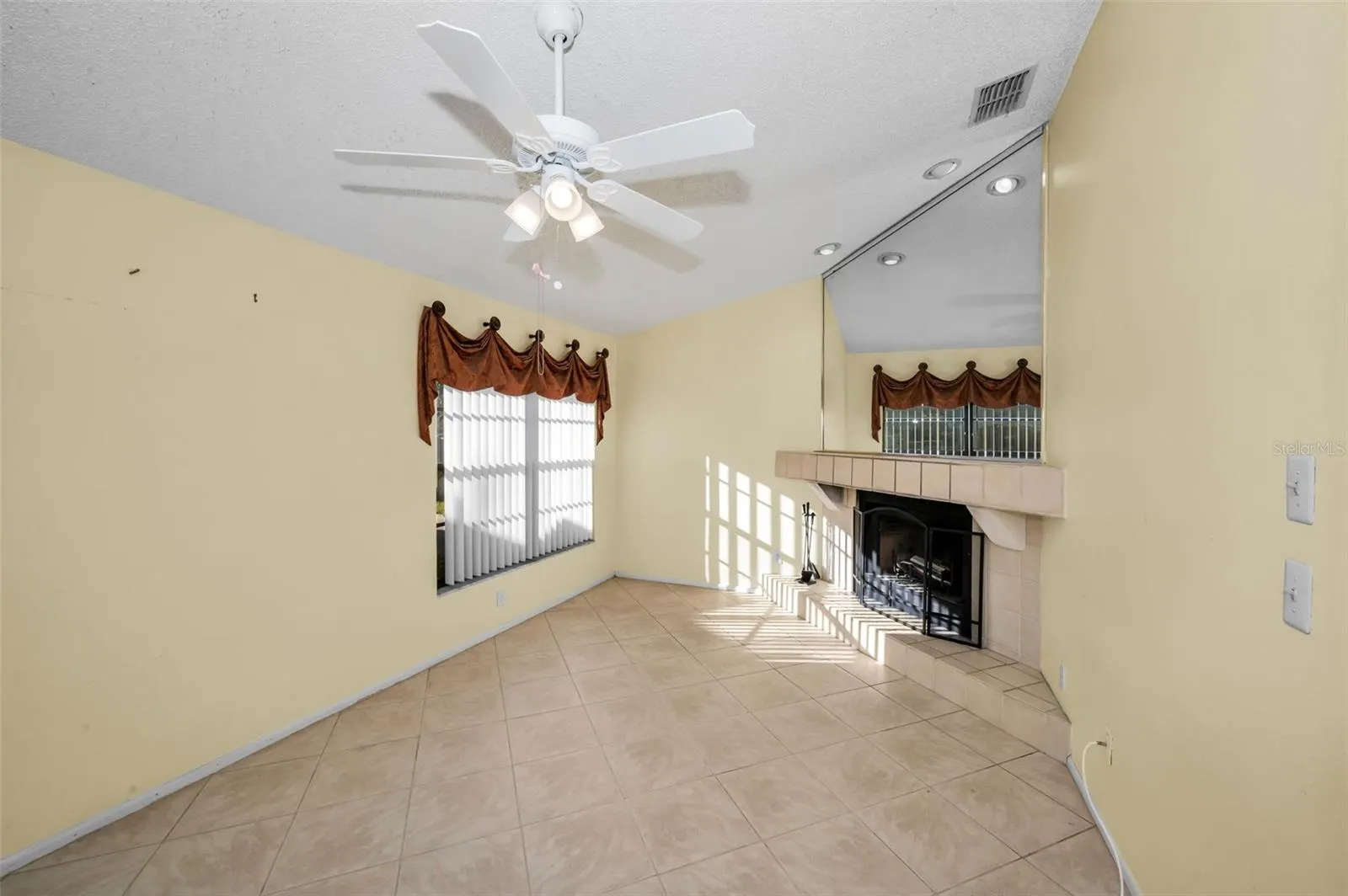 3500 MAGNOLIA RIDGE CIR #405, #405
