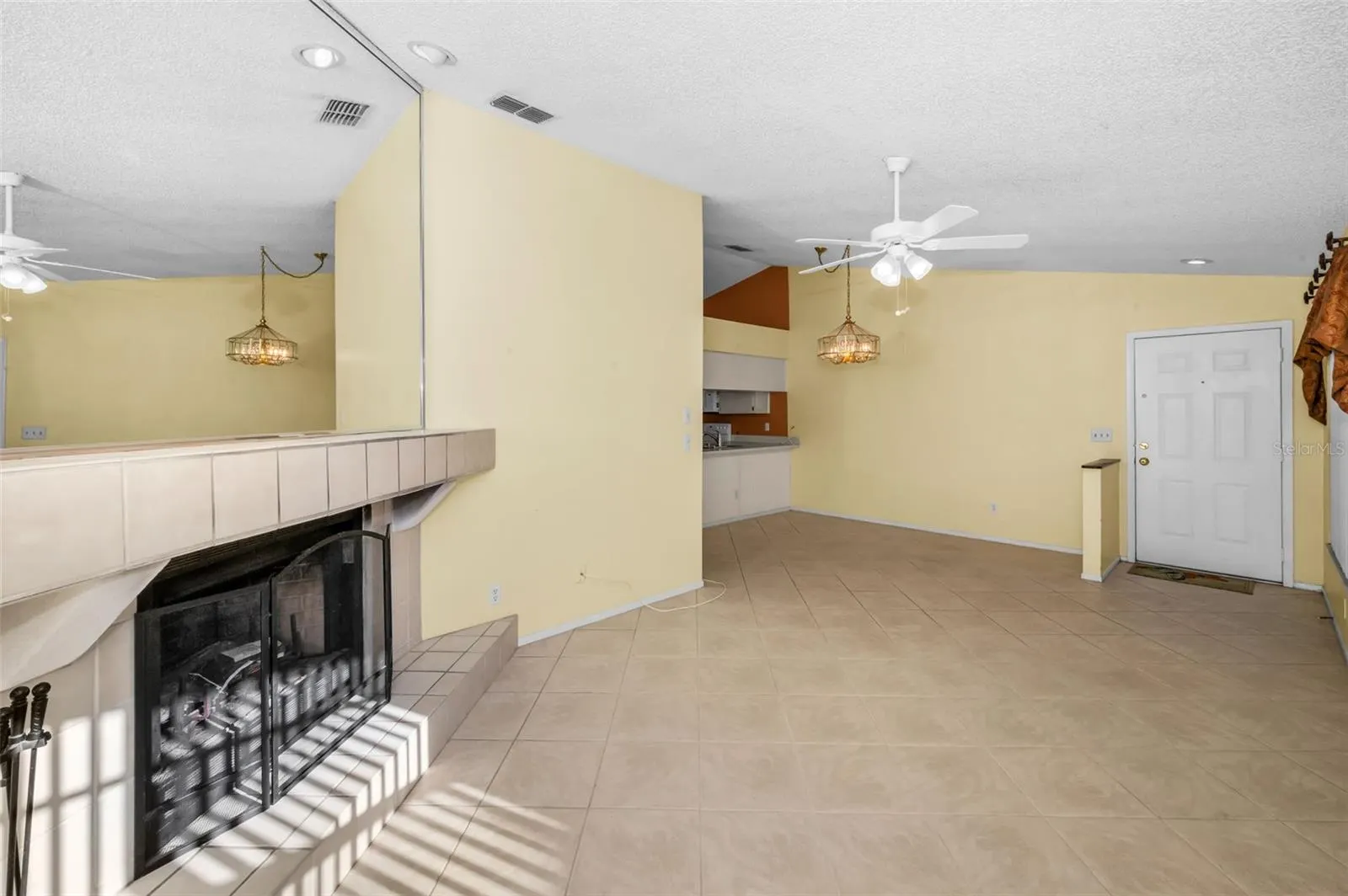 3500 MAGNOLIA RIDGE CIR #405, #405