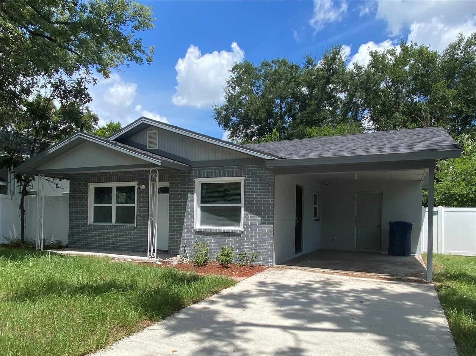 1810 E OSBORNE AVE