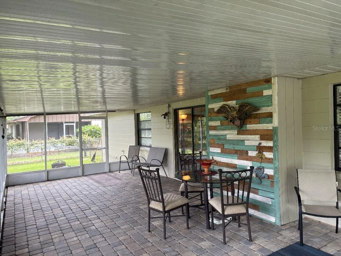 2123 WOODBURN LOOP S